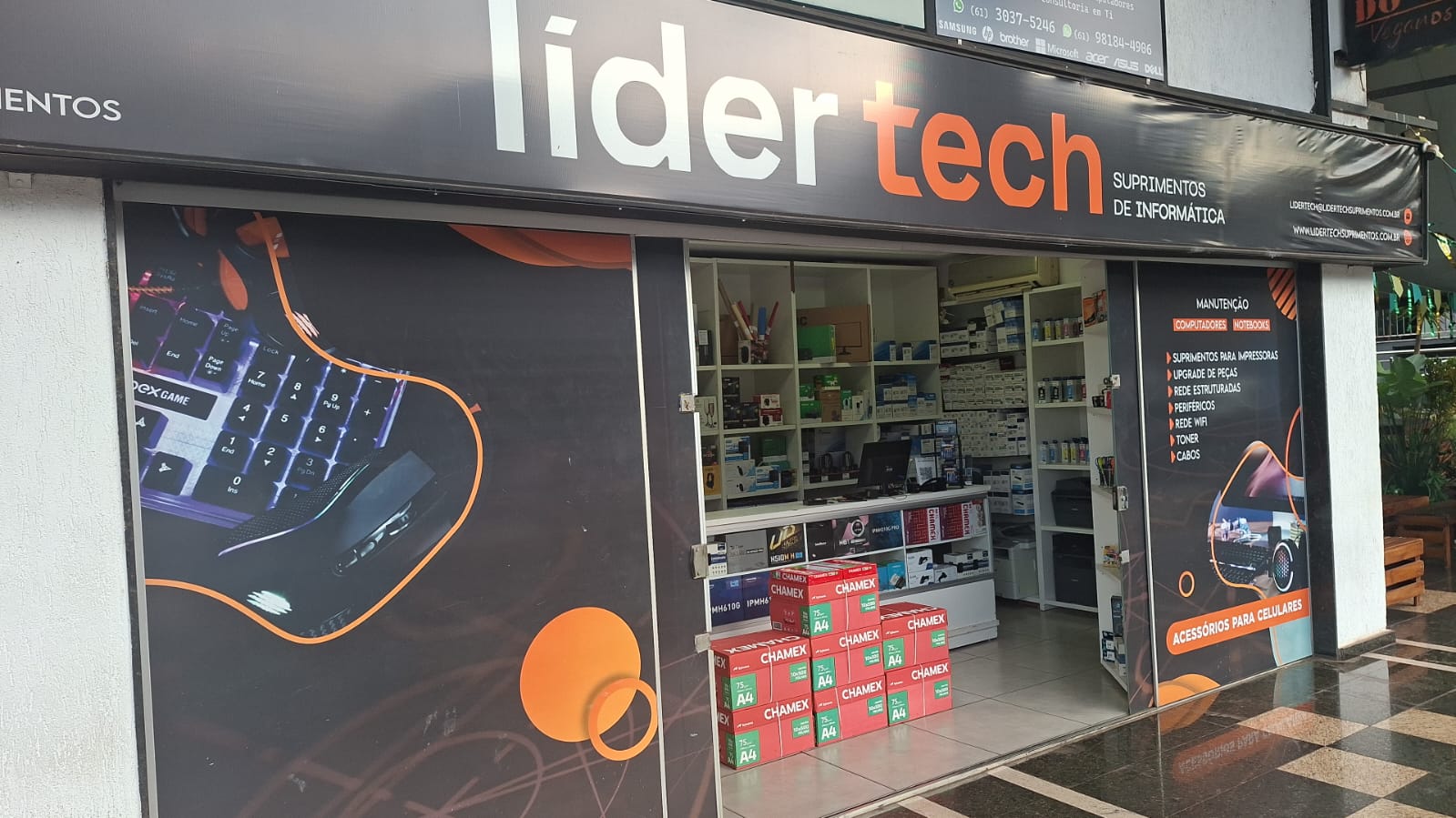 Fachada da loja Líder Tech Informática na Asa Norte, Brasília